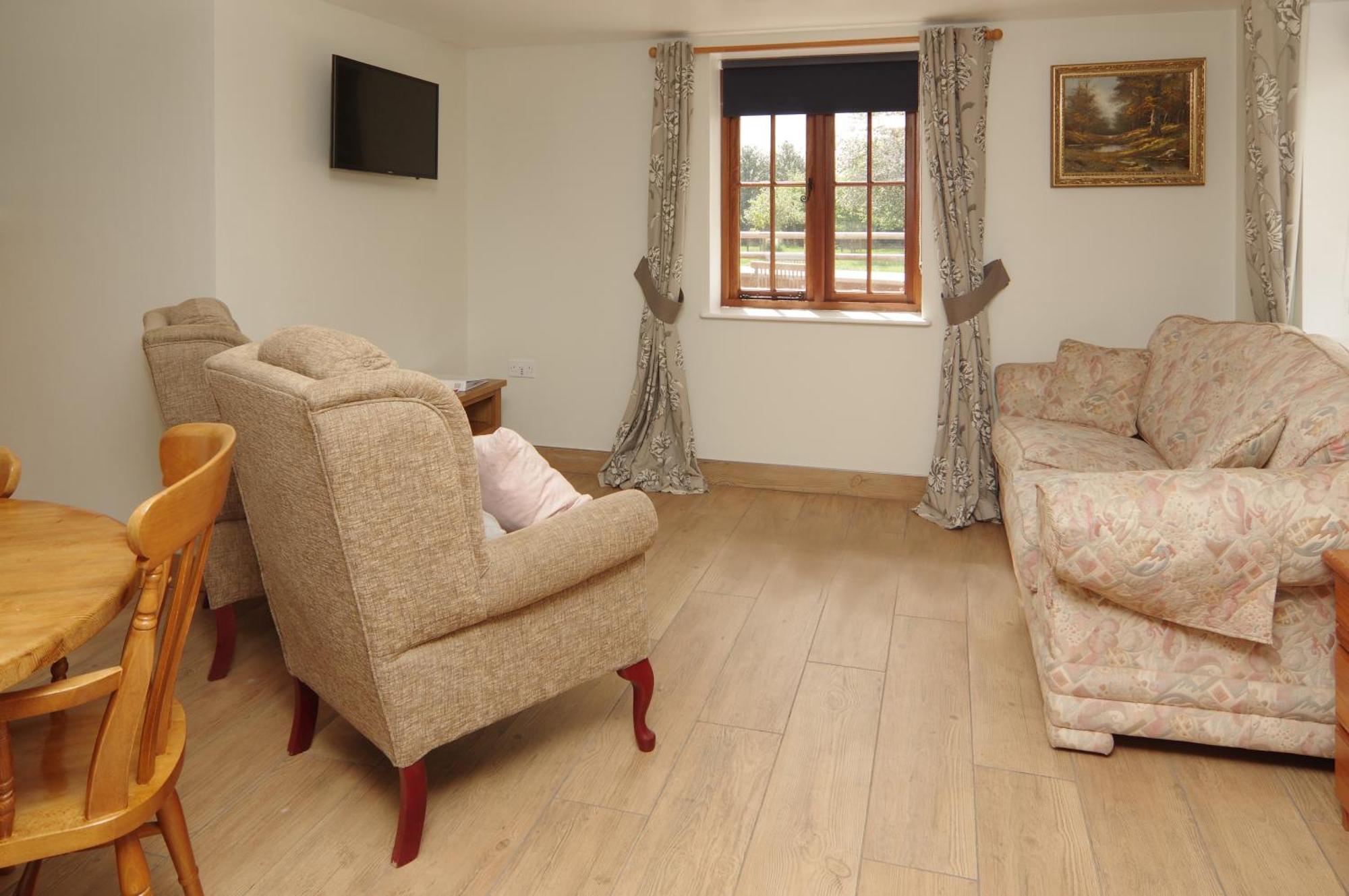 Parkfields Barns Self Catering Accommodation 버킹엄 외부 사진