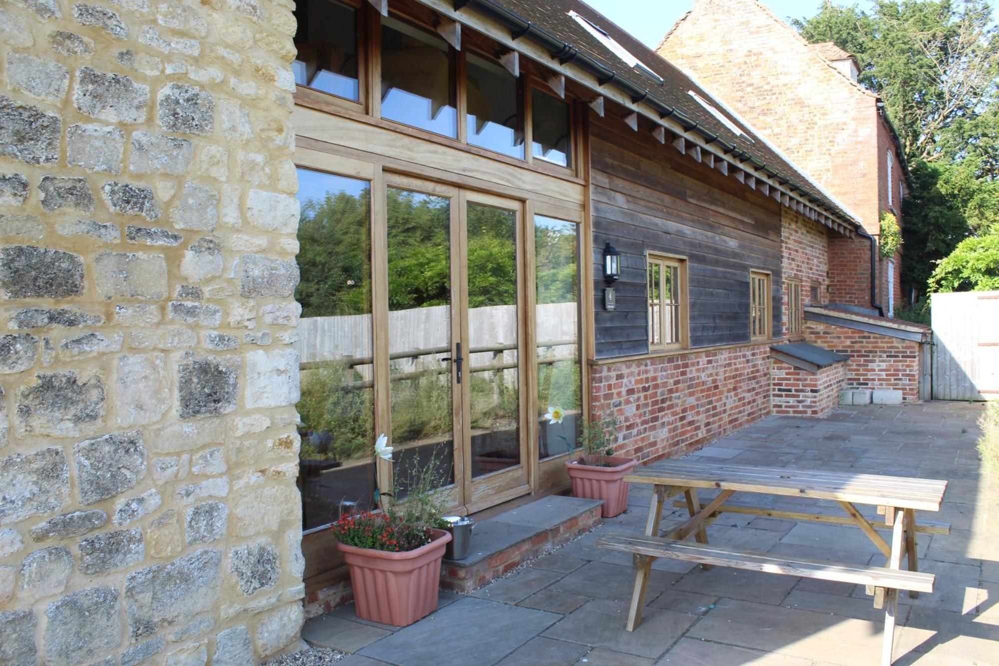 Parkfields Barns Self Catering Accommodation 버킹엄 외부 사진