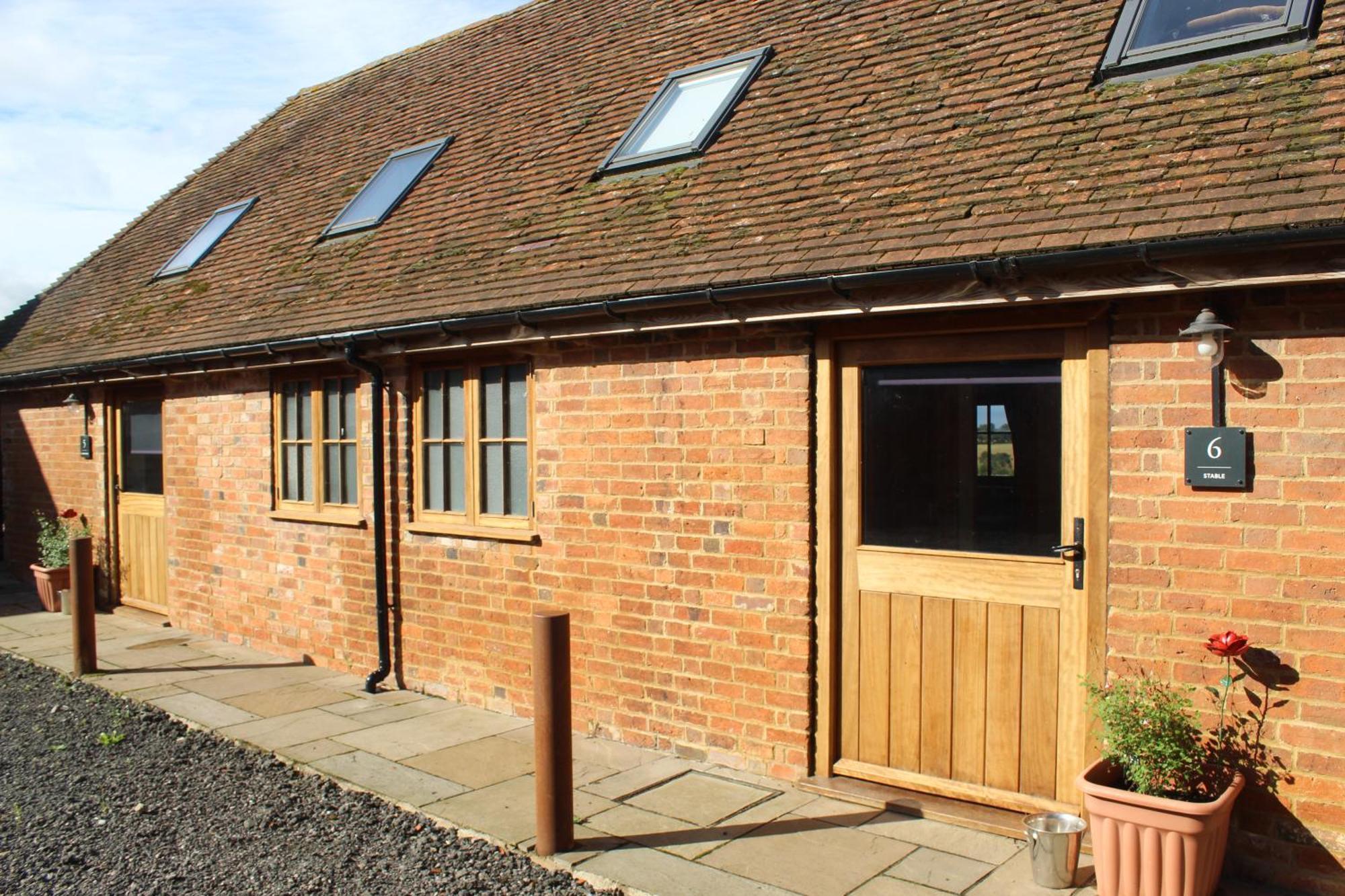 Parkfields Barns Self Catering Accommodation 버킹엄 외부 사진