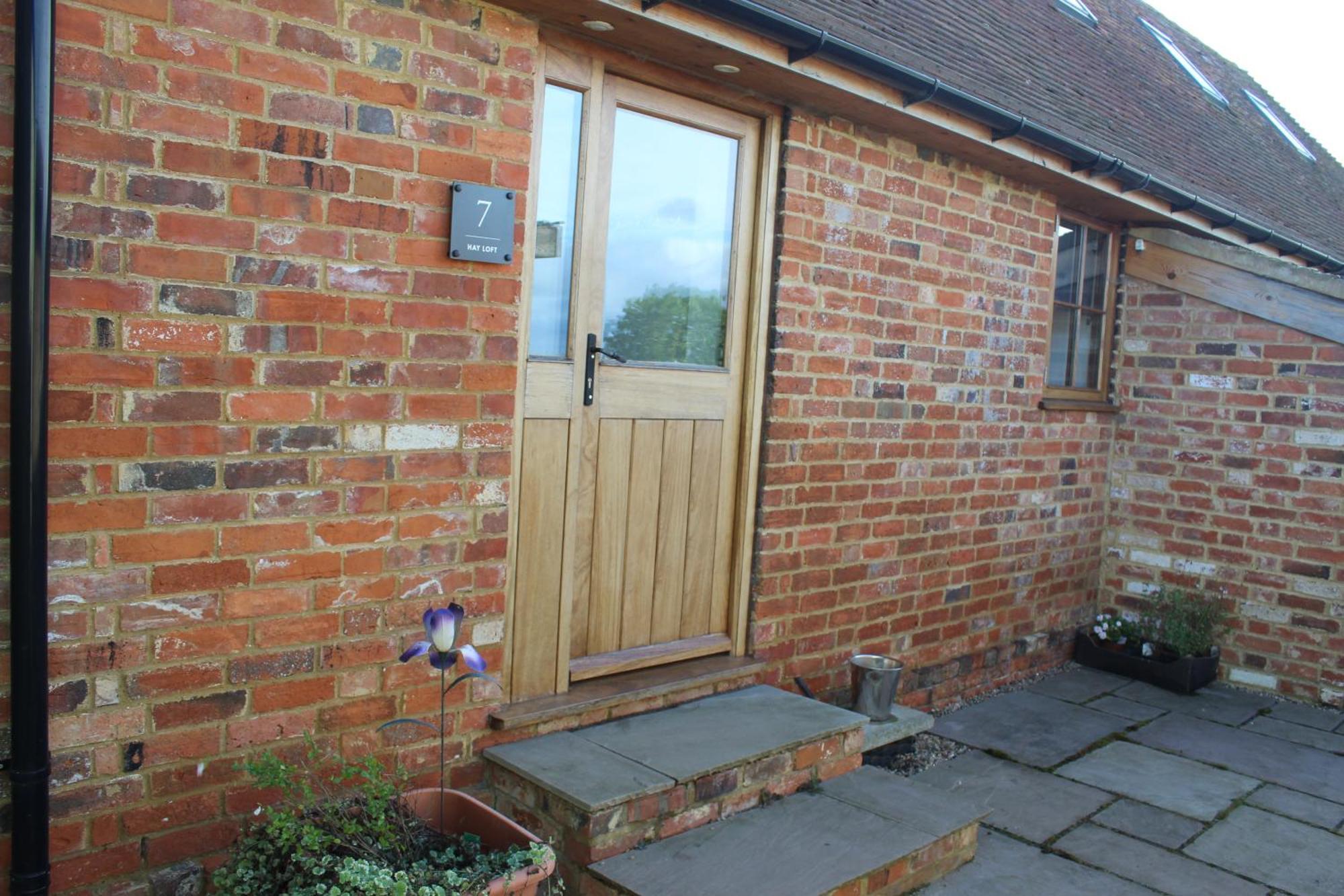 Parkfields Barns Self Catering Accommodation 버킹엄 외부 사진